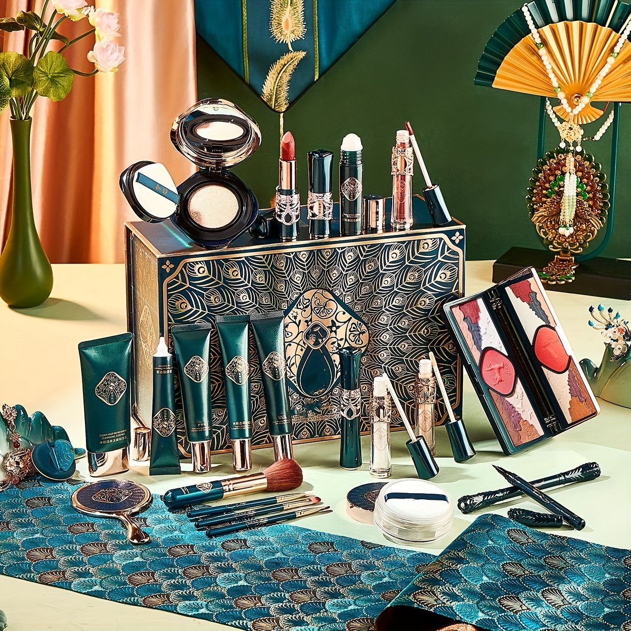 Glamour Luxe Makeup Set-0